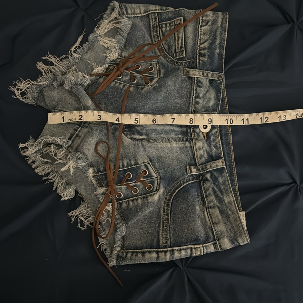 Frayed Draw String Shorts - Picture 4 of 4